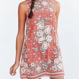 Urban outfitters ecote floral mini dress